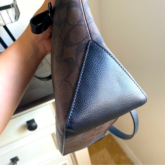 Coach Tote - Picture 3 of 8